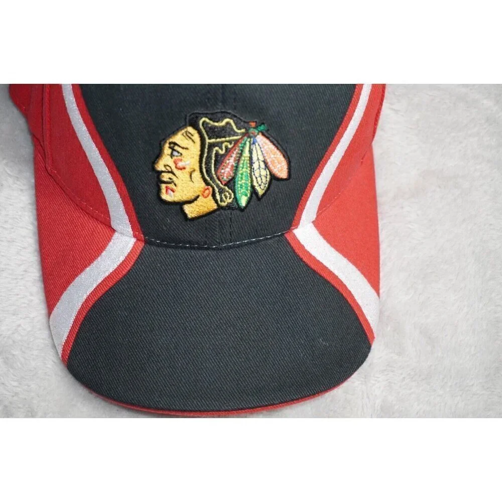 Chicago Blackhawks Reebok NHL Swirl Fitted Cap Hat - Size Youth
